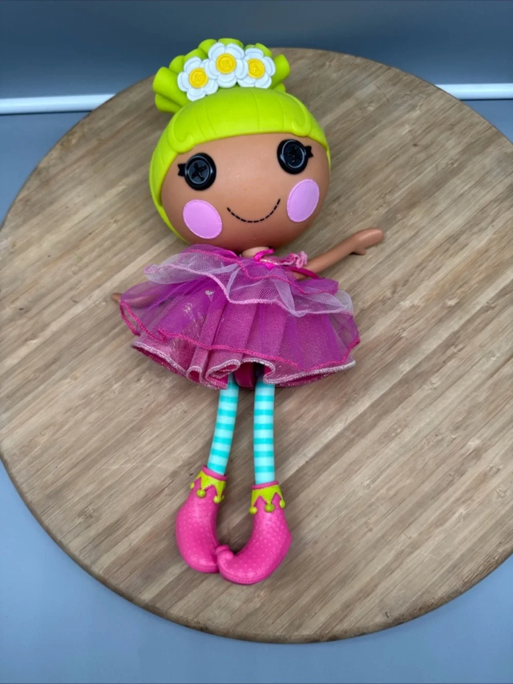 Lalaloopsy Doll Pix E Flutters Pixie Elf Green Hair Pink Daisy Wings Fairy RARE